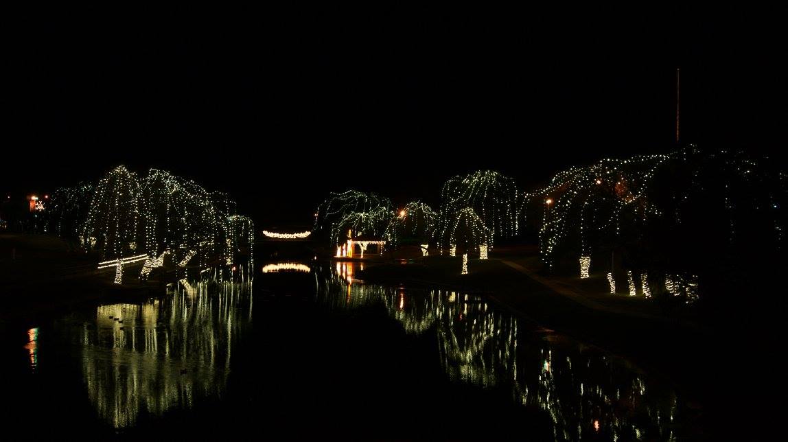 Christmas on the Creek 2014