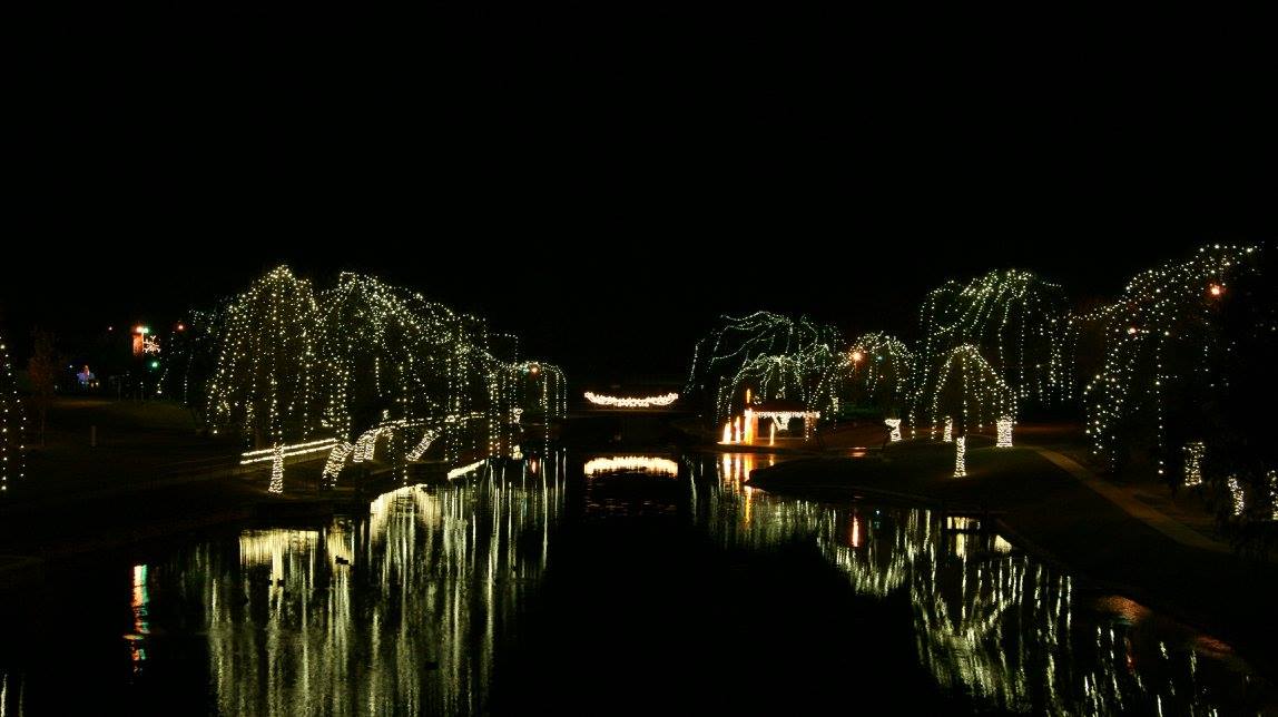 Christmas on the Creek 2014